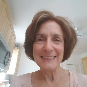 Meet your Posher, Joann